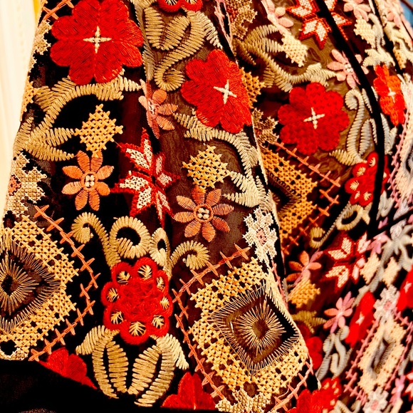 BCBG MAXMARA FLORAL DRESS - Picture 4 of 9